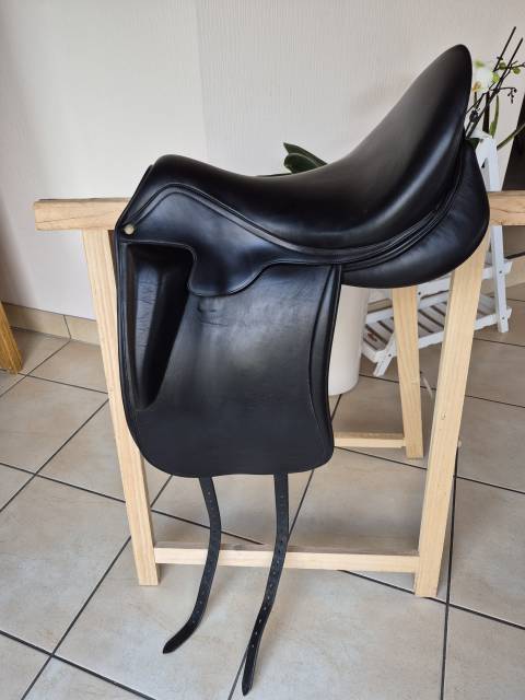 Sella da dressage Aulion  17" - 2010