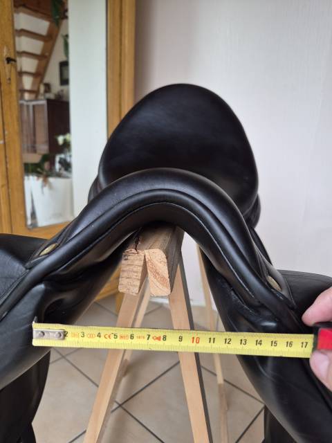 Sella da dressage Aulion  17" - 2010