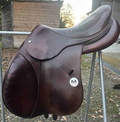 Sella da salto ostacoli Meyer  17.5" - 2020