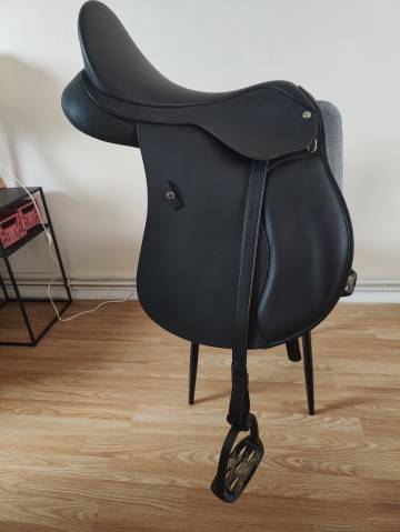 Sella mista Wintec  17.5" - 2025