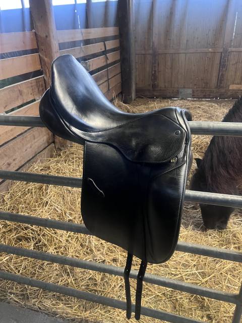 Sella da dressage Stubben  17.5" - 2017