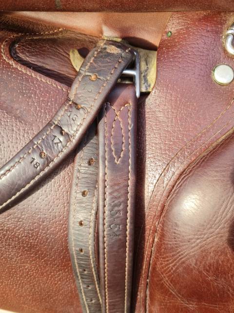 Sella mista Childeric  17" - 2009