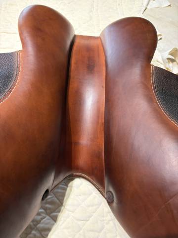 Sella da salto ostacoli Butet  17.5" - 2022