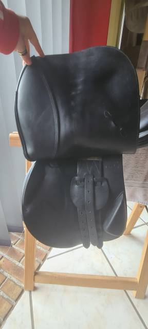 Sella da salto ostacoli Delgrange  17.5" - 1996