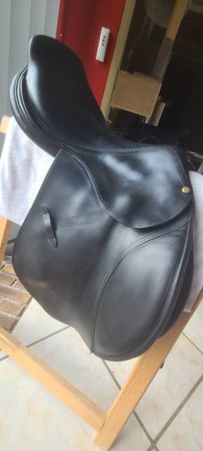 Sella da salto ostacoli Delgrange  17.5" - 1996