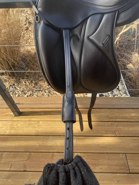 Sella da dressage Devoucoux  17" - 2016