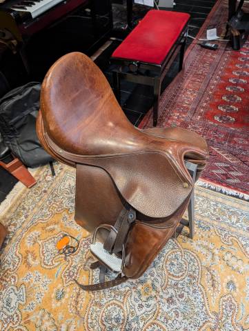 Sella da dressage Delgrange  18" - 2003