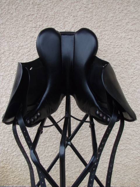 Sella da dressage Delgrange  17.5" - 2014