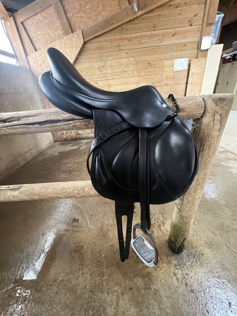 Sella da cross Antar&egrave;s  17.5" - 2019