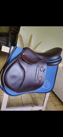 Sella da salto ostacoli GBS  18.5" - 2023