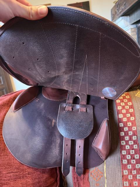 Sella da salto ostacoli Meyer  17.5" - 2024