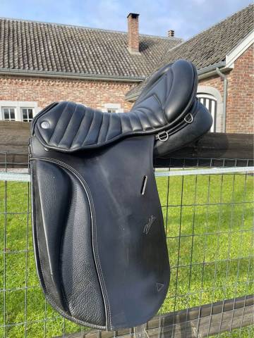 Sella da dressage Zaldi  17.5" - 2020