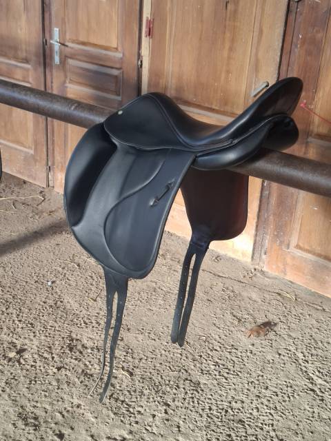 Sella da dressage Belloir  17.5" - 2010