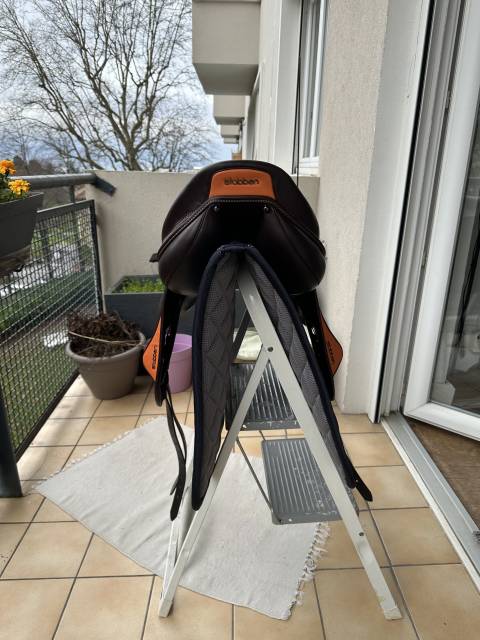 Sella mista  St&uuml;bben Phantom  17.5" - 2025