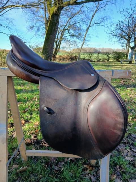 Sella da salto ostacoli CWD  17" - 2008