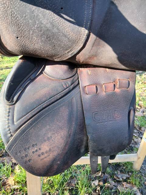 Sella da salto ostacoli CWD  17" - 2008