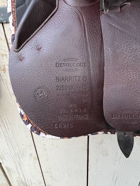 Sella da salto ostacoli Devoucoux  17.5" - 2025