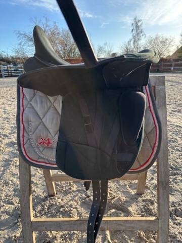 Sella da dressage Wintec Wintec Isabell HART 17.5" - 2024