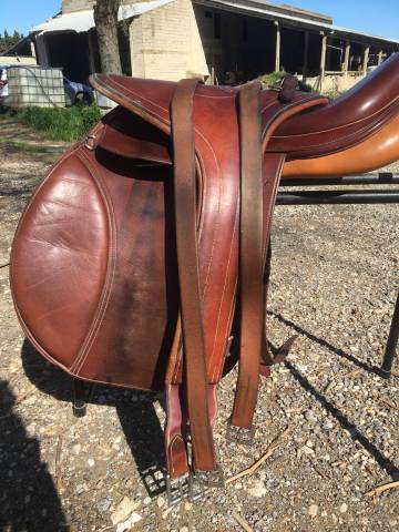 Sella da salto ostacoli  Rodrigo Pessoa  17" - 2014