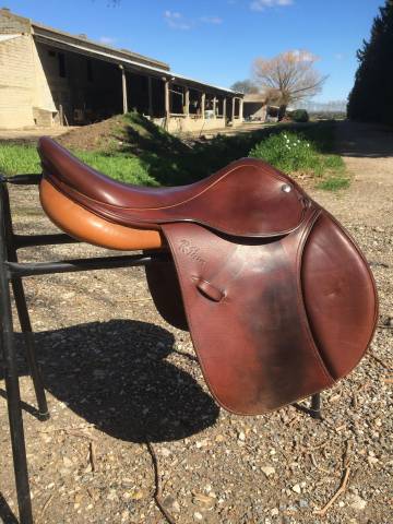 Sella da salto ostacoli  Rodrigo Pessoa  17" - 2014