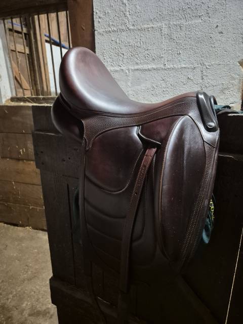 Sella da dressage Devoucoux  17.5" - 2017