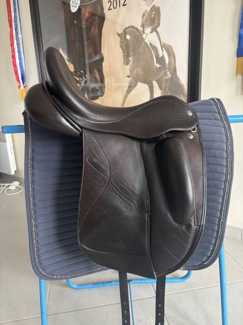 Sella da dressage  Custom Saddlery / Wolfgang & Saddles 17.5" - 2000
