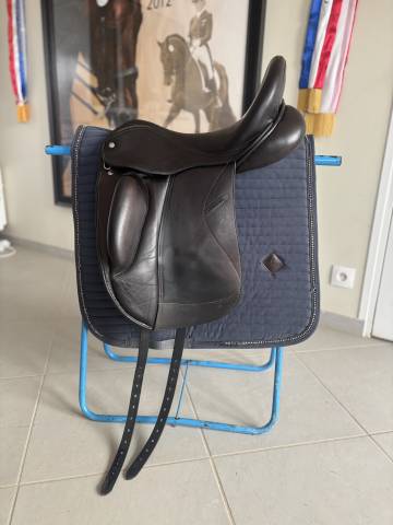Sella da dressage  Custom Saddlery / Wolfgang & Saddles 17.5" - 2000