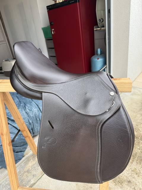 Sella mista Privil&egrave;ge Equitation  17.5" - 2021