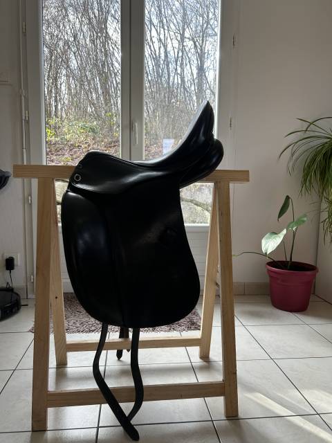 Sella da dressage Stubben  17.5" - 2015