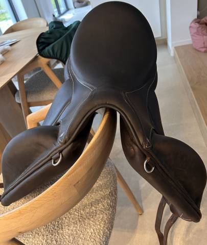 Sella da dressage Forestier  17.5" - 2022