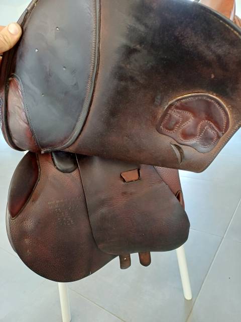 Sella da salto ostacoli Delgrange  18" - 2011