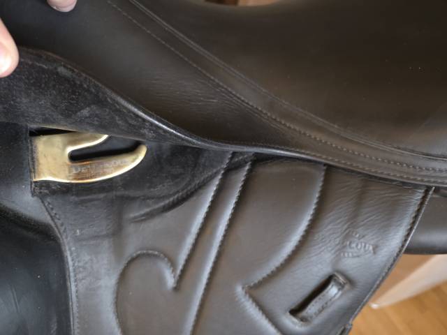 Sella da dressage Devoucoux  17.5" - 2023