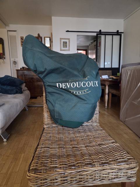Sella da dressage Devoucoux  17.5" - 2023
