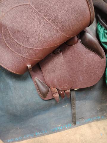 Sella da salto ostacoli Devoucoux  18" - 2023