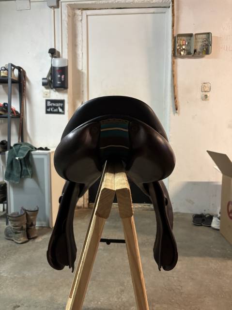 Sella da salto ostacoli Voltaire Design  17.5" - 2015