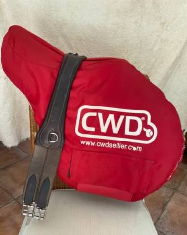 Sella da salto ostacoli CWD  17" - 2017