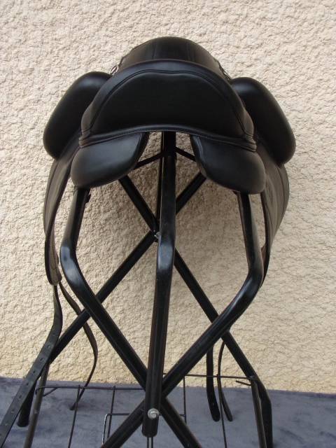 Sella da dressage Forestier  17" - 2023