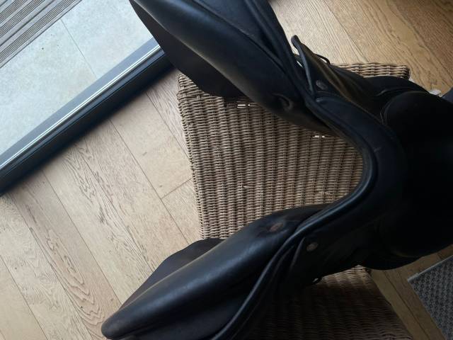 Sella da salto ostacoli Forestier  17" - 2023