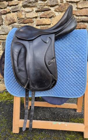 Sella da dressage Prestige Italia  17" - 2010