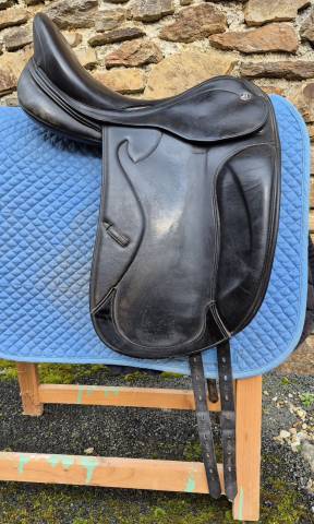 Sella da dressage Prestige Italia  17" - 2010