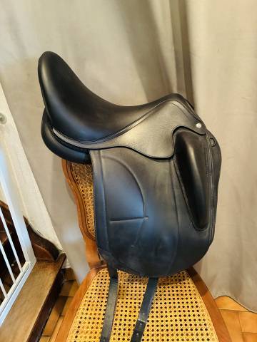 Sella da dressage Arion Dressage 17" - 2023
