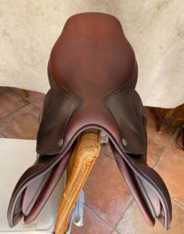 Sella da salto ostacoli CWD  17" - 2017