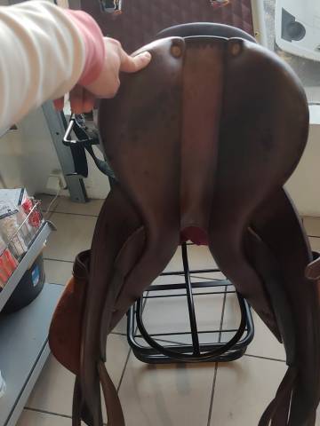 Sella da salto ostacoli CWD  17.5" - 2000