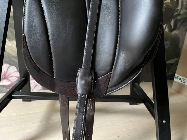 Sella da dressage Forestier  17.5" - 2024