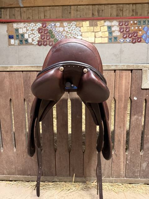 Sella da dressage Antar&egrave;s  17" - 2020