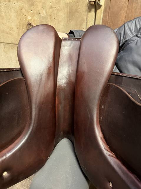 Sella da dressage Antar&egrave;s  17" - 2020