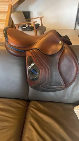 Sella da salto ostacoli CWD  17.5" - 2023