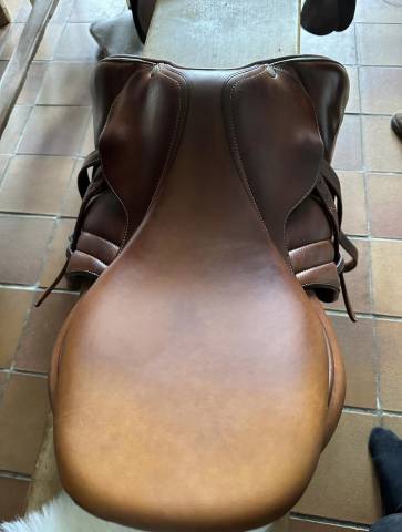 Sella da salto ostacoli Butet  17.5" - 2015