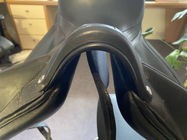 Sella da dressage Devoucoux  17.5" - 2022