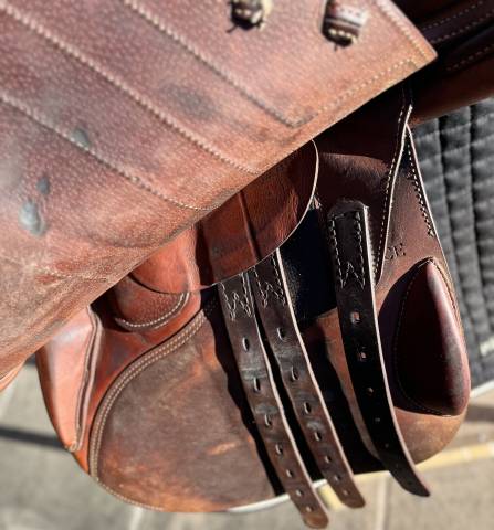 Sella da salto ostacoli Renaissance M 18" - 2023